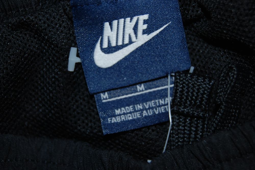 Nowe spodnie dresowe typu Softshell Nike M