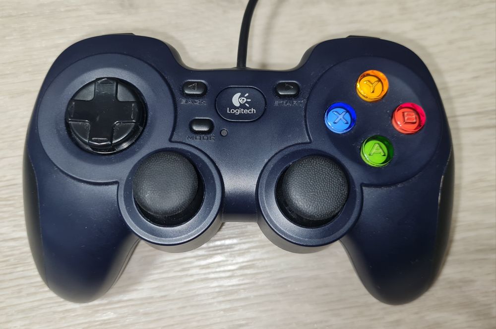 Logitech gamepad F310