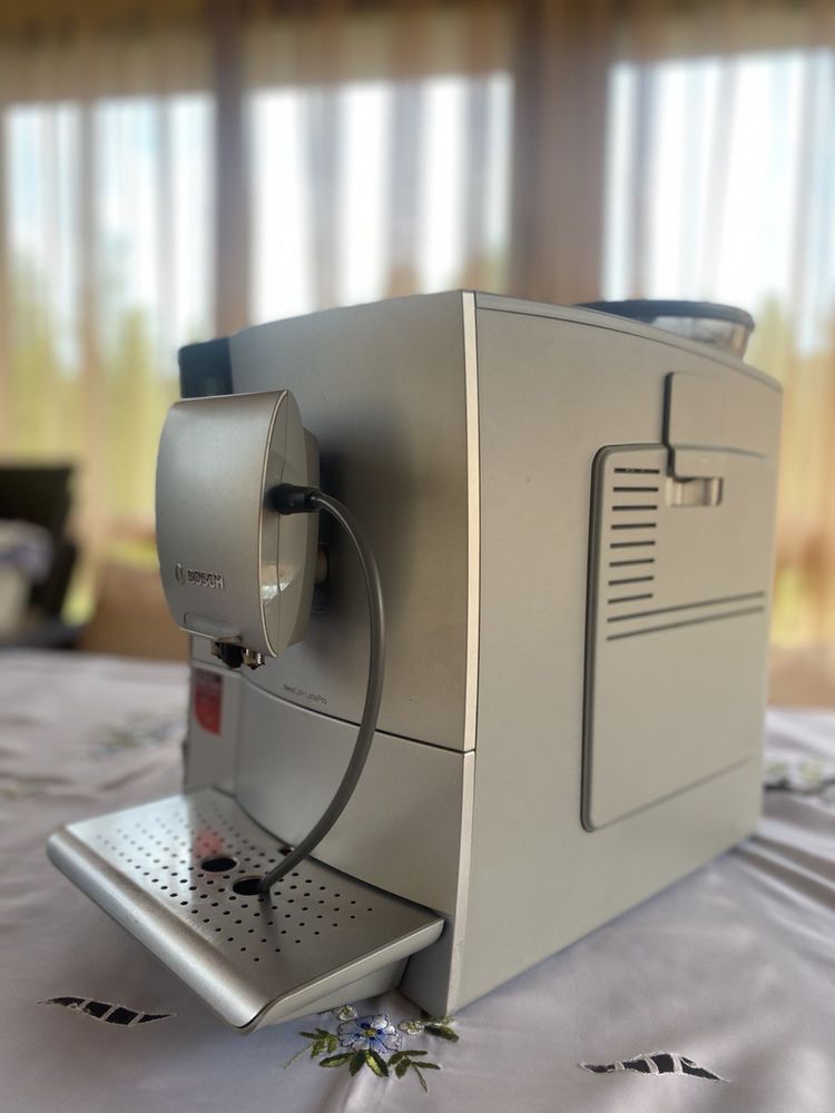 Кавоварка Bosch VeroCafe LattePro TES 51521