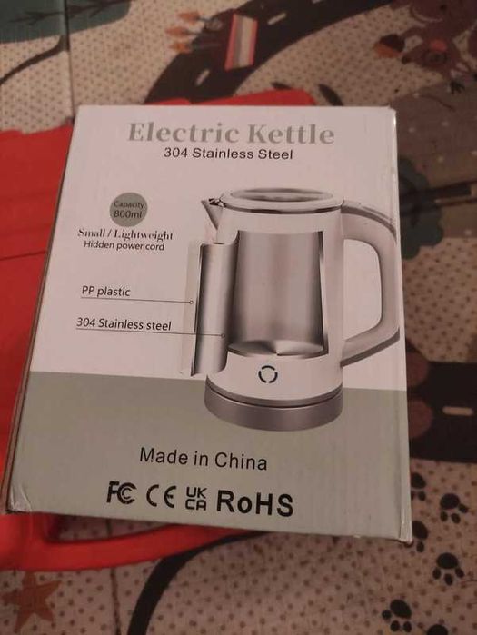 Czajnik elektryczny 0.8l 600W