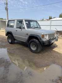 Mitsubishi pajero mk1