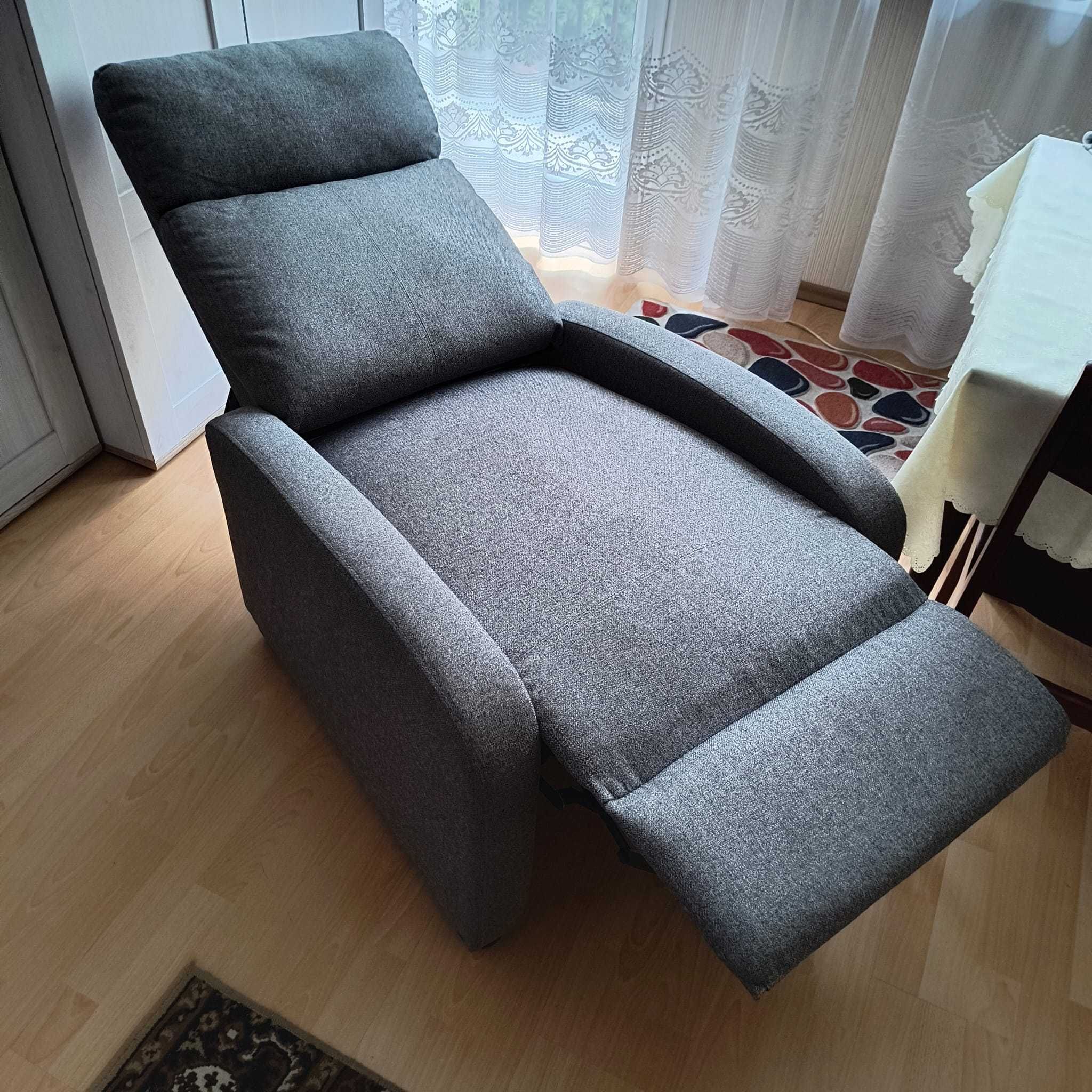 Fotel wypoczynkowy z funkcją relaksu