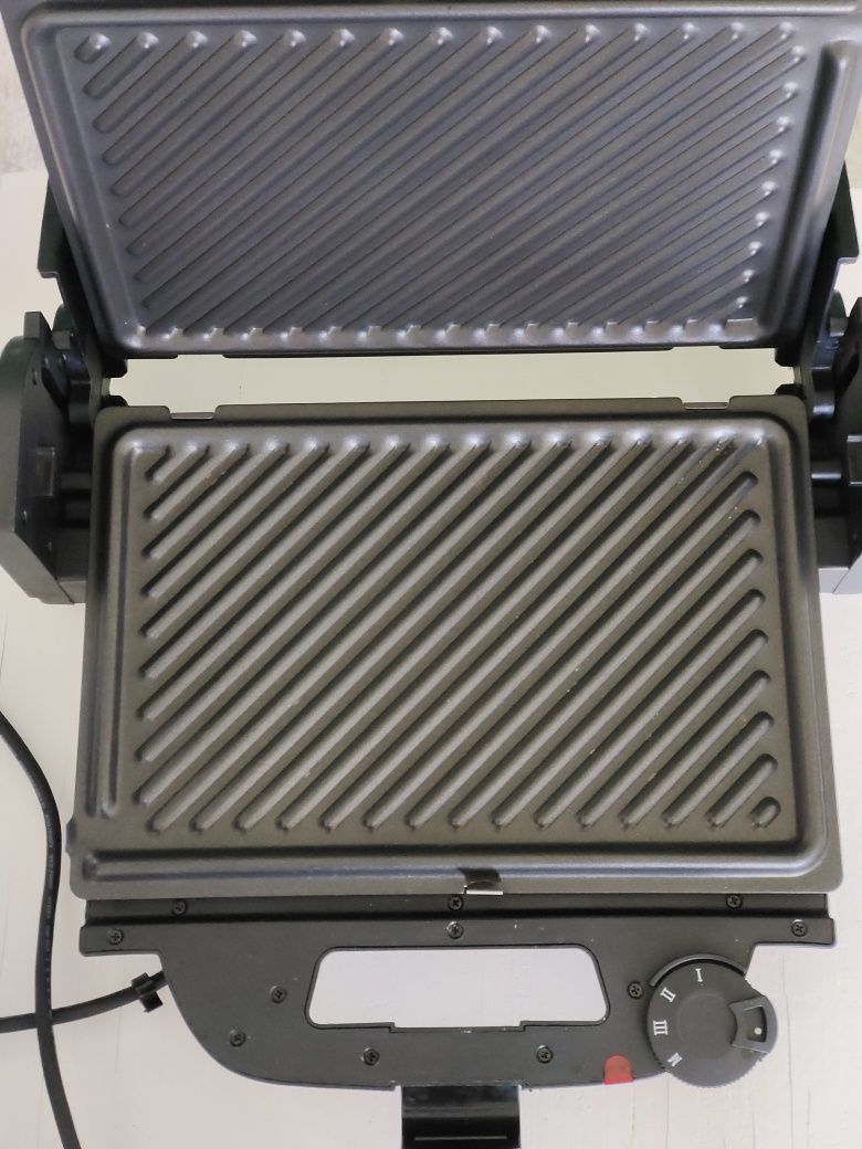Grill elektryczny SilverCrest 2000W