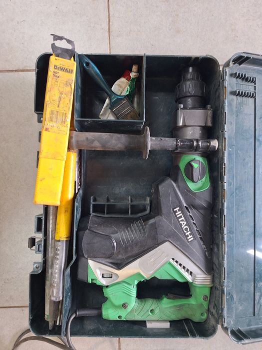 Перфоратор Hitachi DH50MR