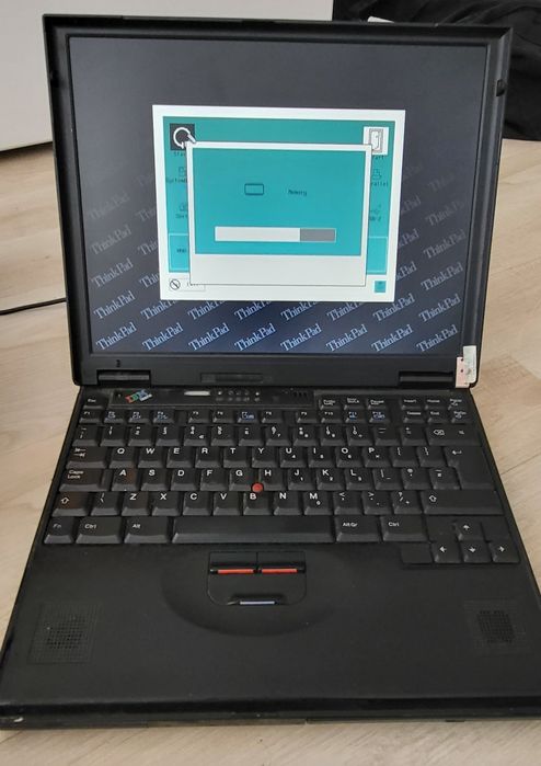 IBM ThinkPad 600E Pentium II 366 98MB SDRam HDD 20GB retro