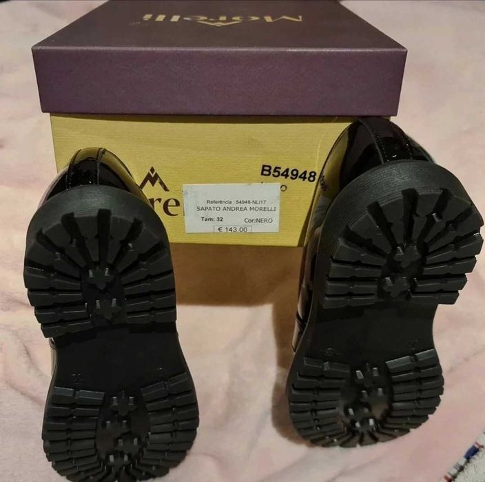 Sapato em verniz Andrea Morelli