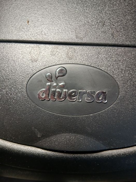 Akwarium 25L – owalne, do naprawy