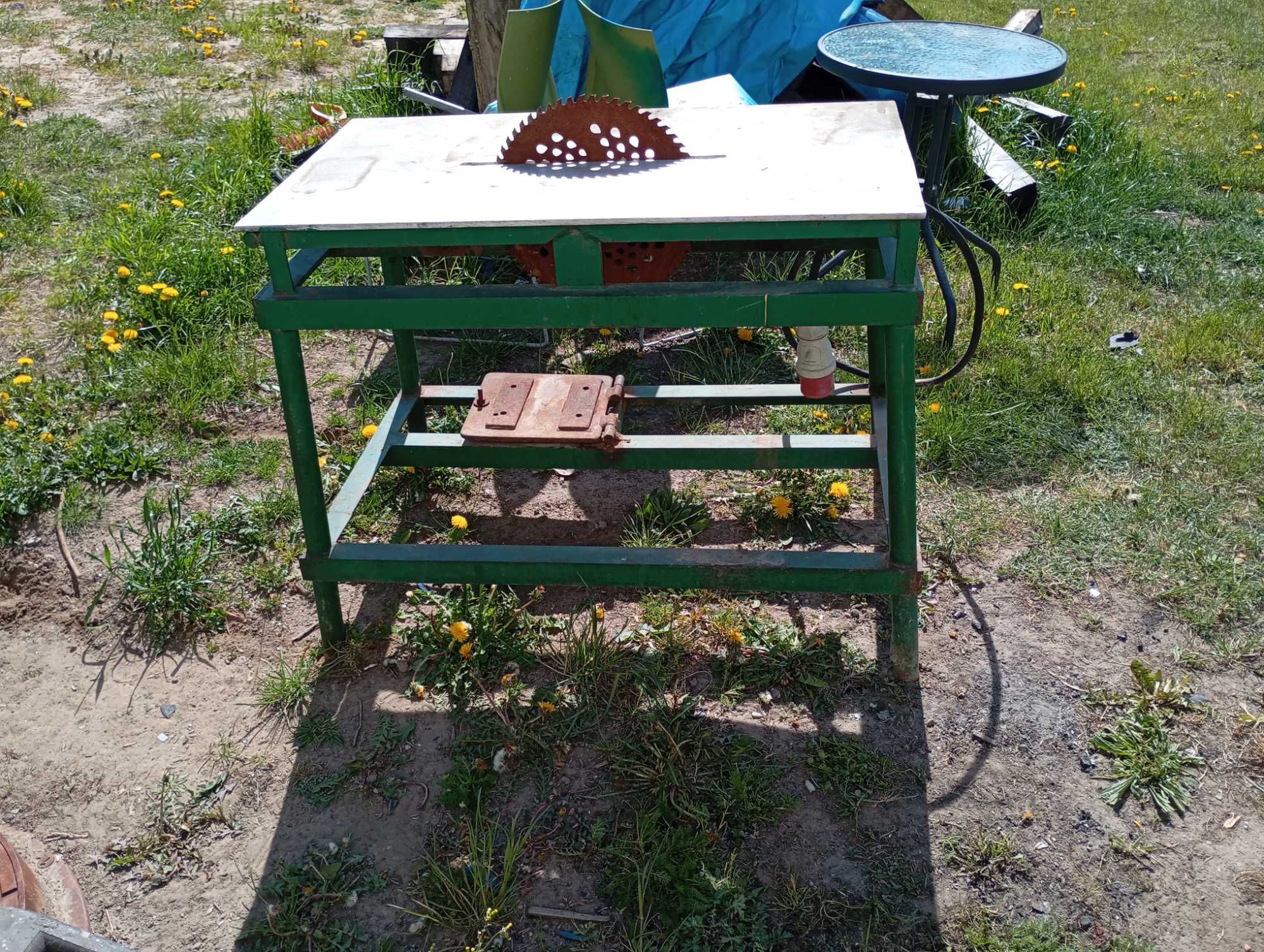 Piła stołowa krajzega solidna ciężka.