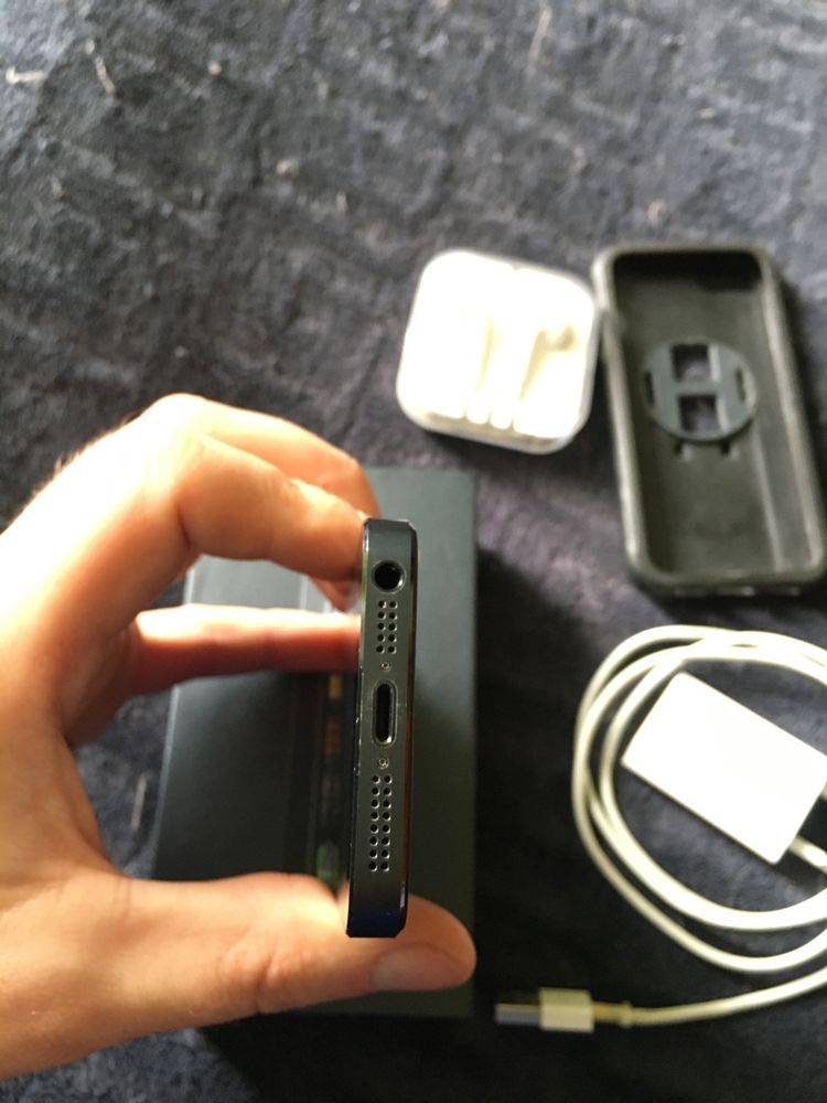 Apple 5-все в оригіналі