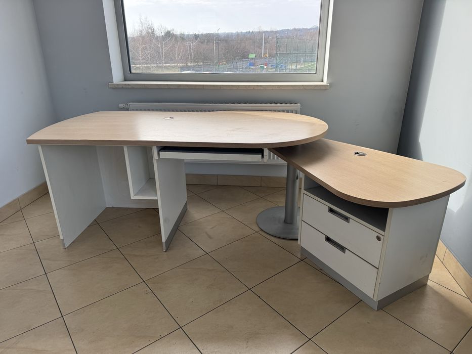 Biurko bardzo dobry stan możliwy transport