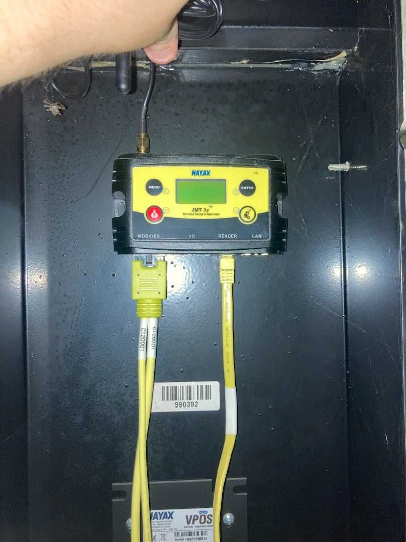 AUTOMAT VENDINGOWY z terminalem NAYAX 400-800 produktów. FV 23% 2900zł