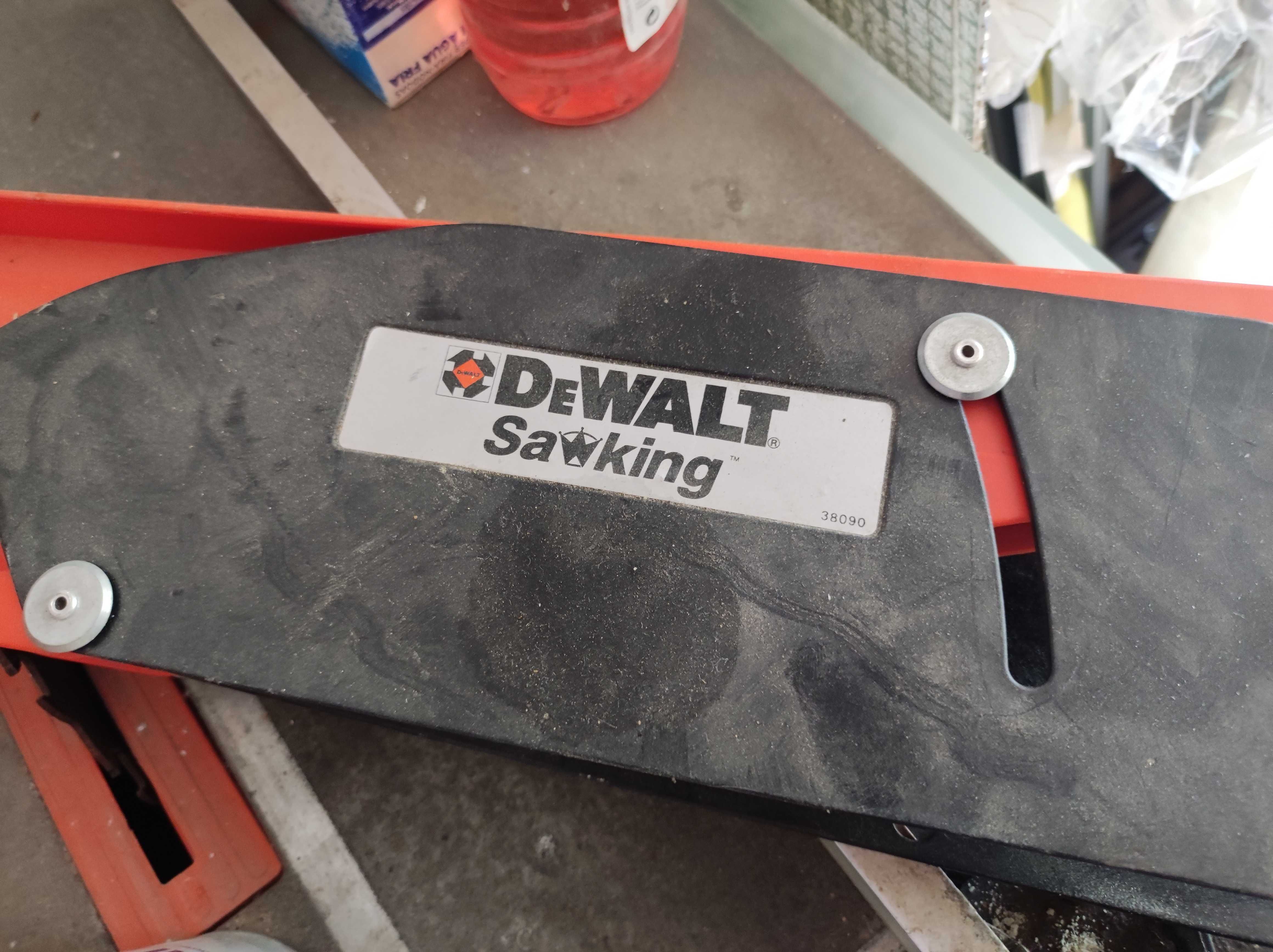 Conjunto de Máquina Radial e Serra de Bancada - DeWalt