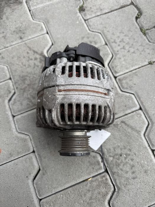 Генератор vw caddy iii audi a4 skoda octavia a5 1,9TDI 06f903023f