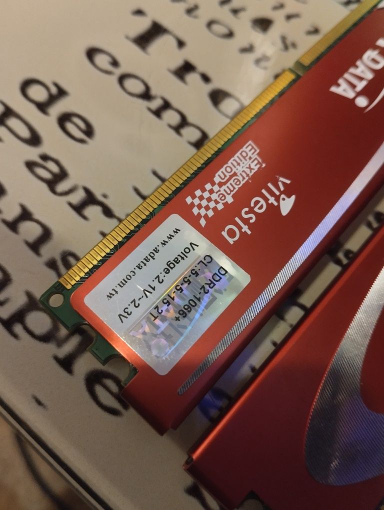 Części Retro PC a data vitesta 4gb ram + q6600 quad