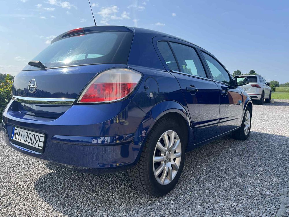 Opel Astra H 1.6 2004