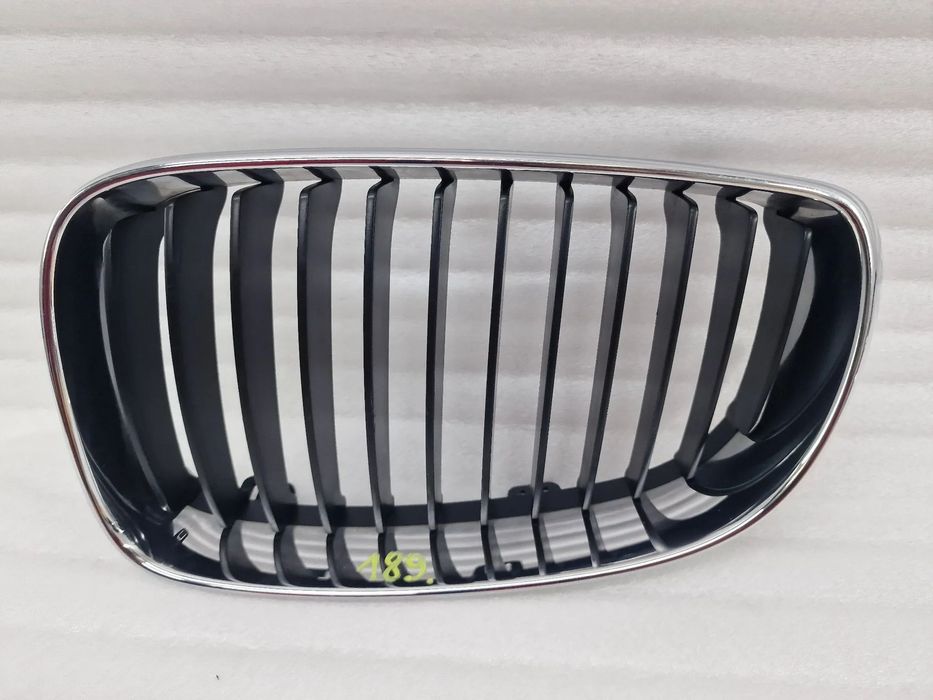 BMW E81 / E87 LIFT 06- LEWA NERKA / ATRAPA / GRILL PRZEDNI PRZÓD , NR 51137179655 / 7179655 / 51137166439 / 7166439 , NR AUKCJI GL189