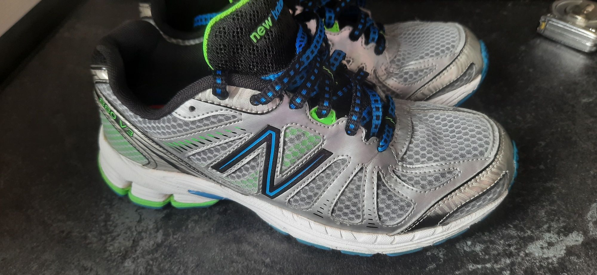 Buty new balance szary niebieski uniseks