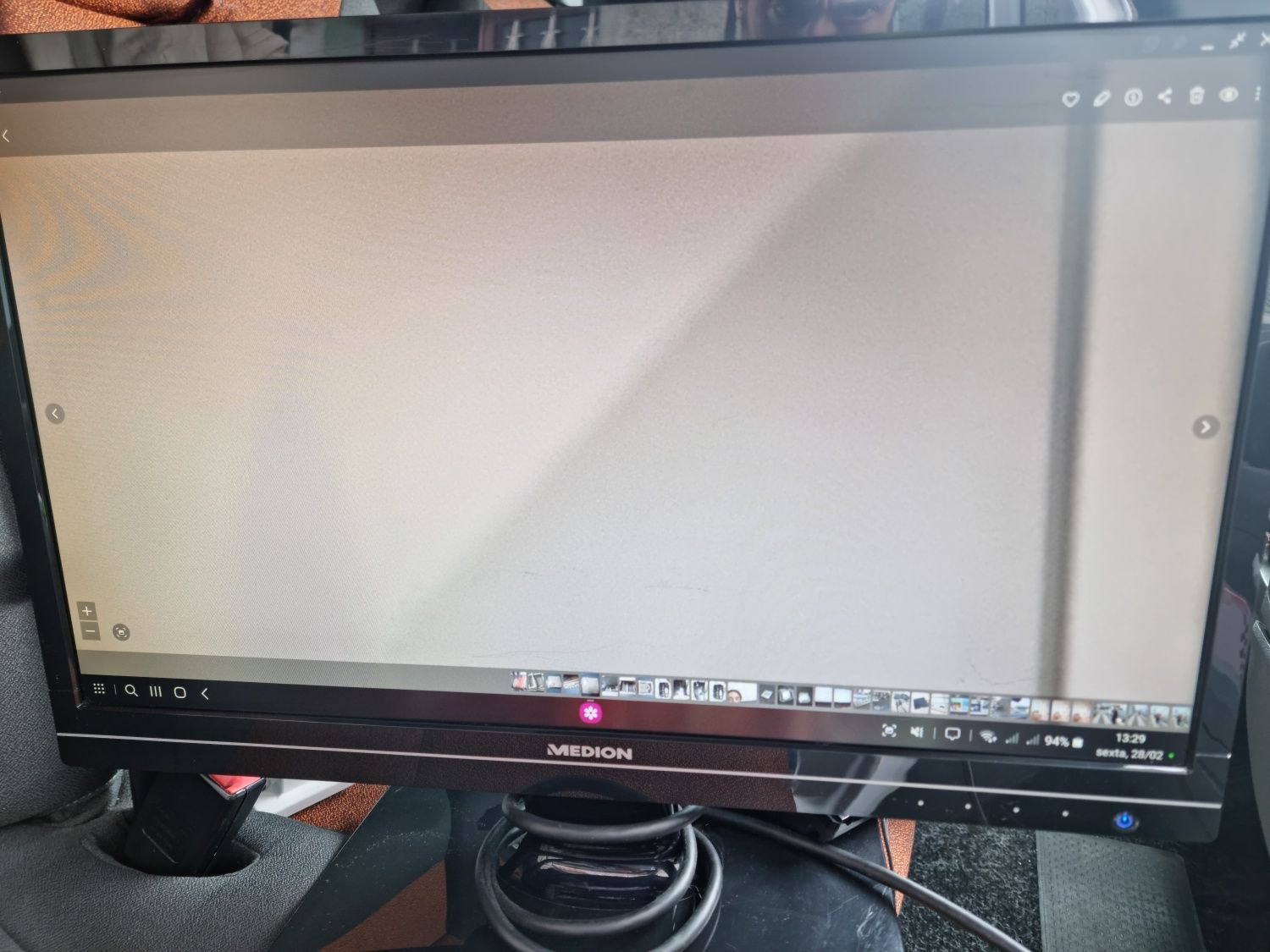 Monitor Medion 23" 12v