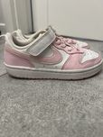 Sneakersy Nike dla dziewczynki