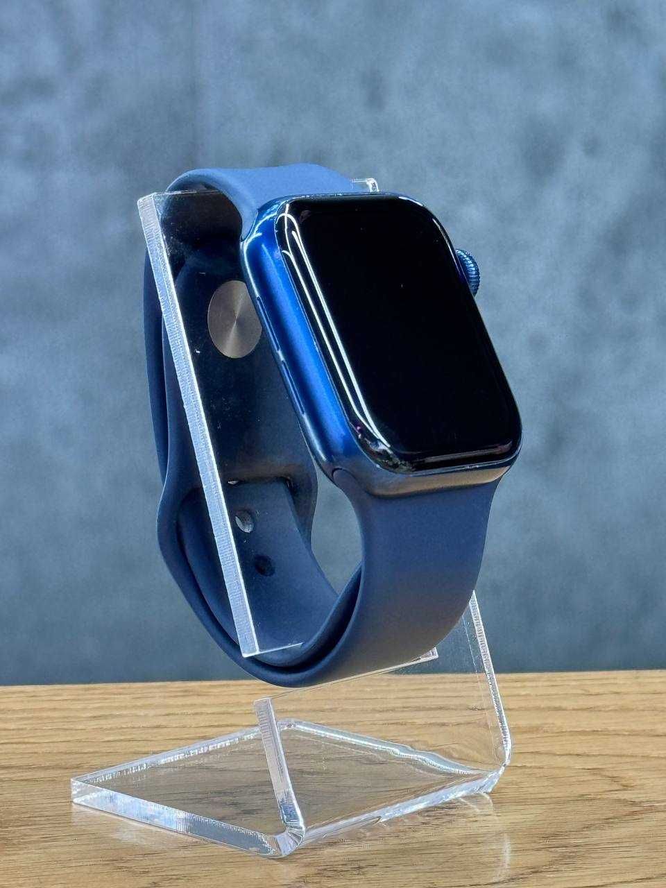 Apple Watch S6 40mm Blue в Ябко Хрещатик