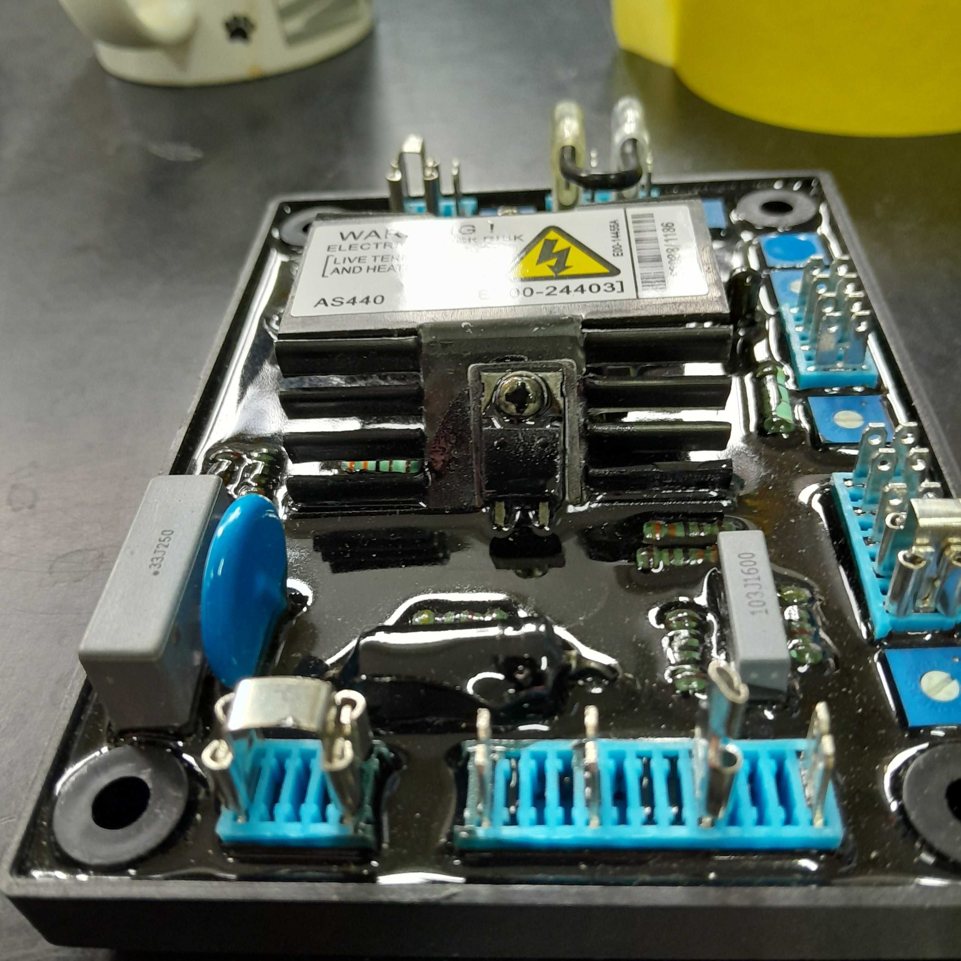 Автоматический регулятор напряжения Для генератора Elemax