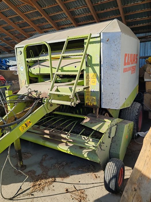Claas Rollant 250