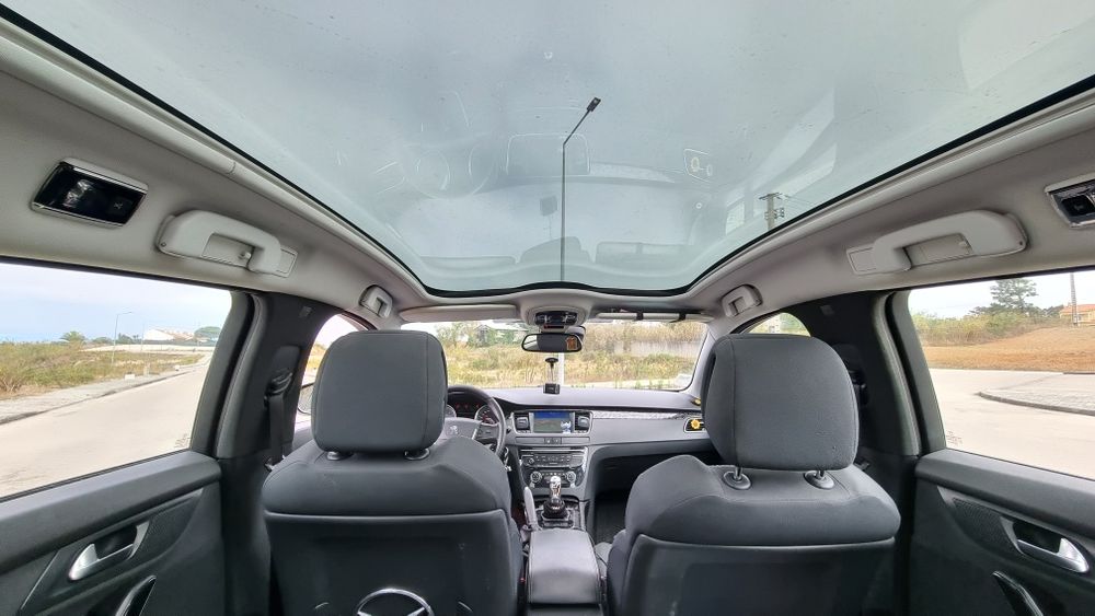 Peugeot 508 SW 2011