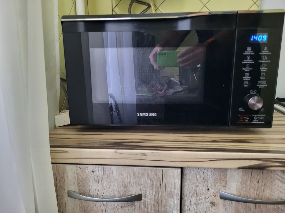 Samsung MC32K7055CT/UA Мікрохвильова піч із конвекцією, 32 л