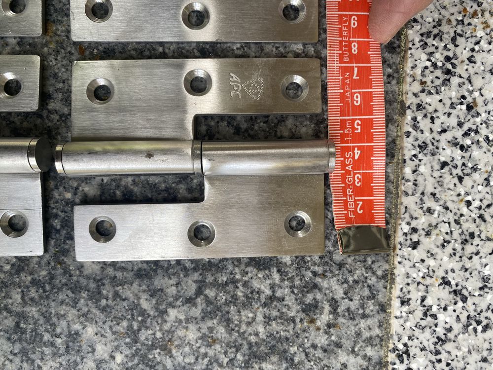 Dobradiças esquerdas 9 cm