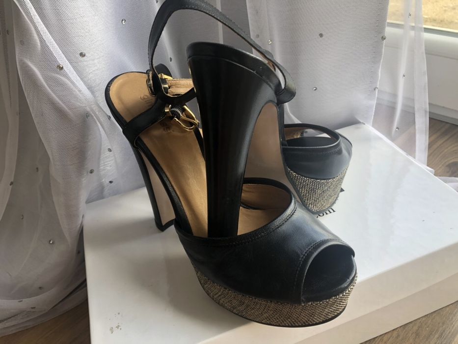 Gino Rossi r. 37 na słupku -nowe