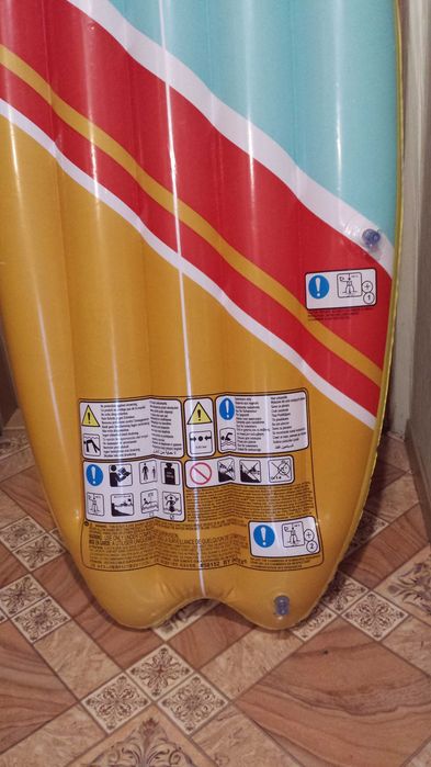 MATERAC plażowy typu DESKA SURFINGOWA dmuchana