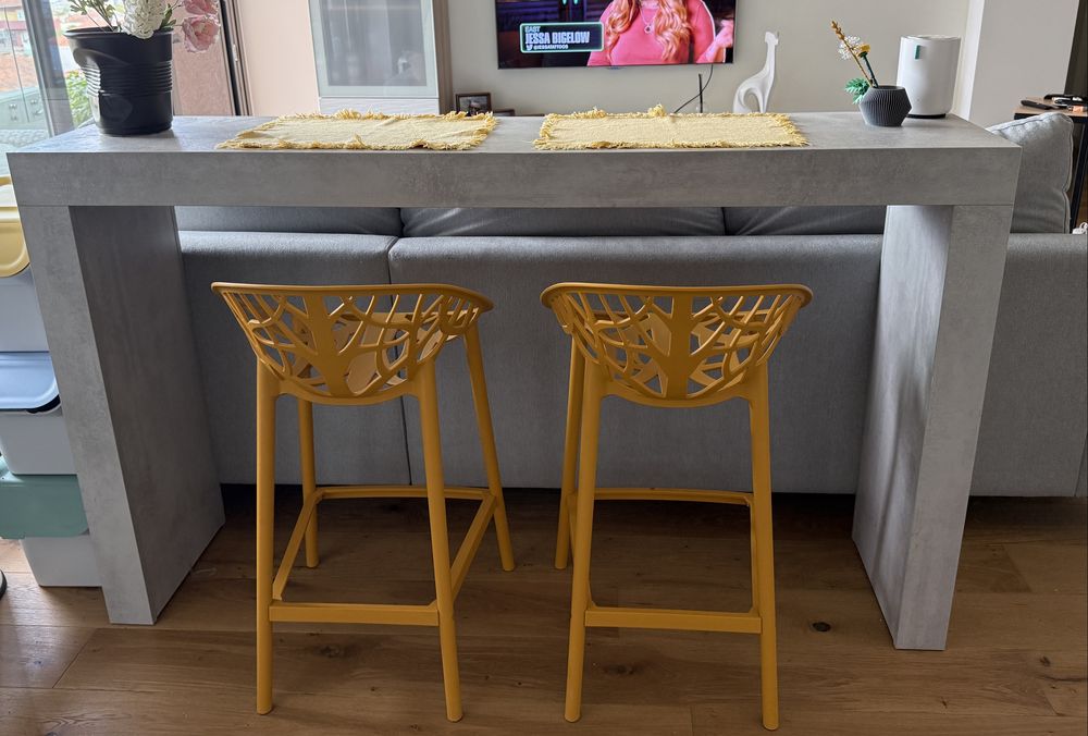Mesa alta para cozinha