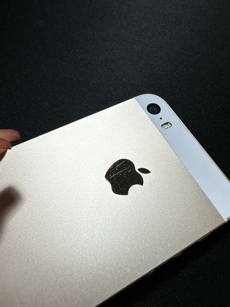 iPhone SE 2016 16gb gold stan bardzo dobry