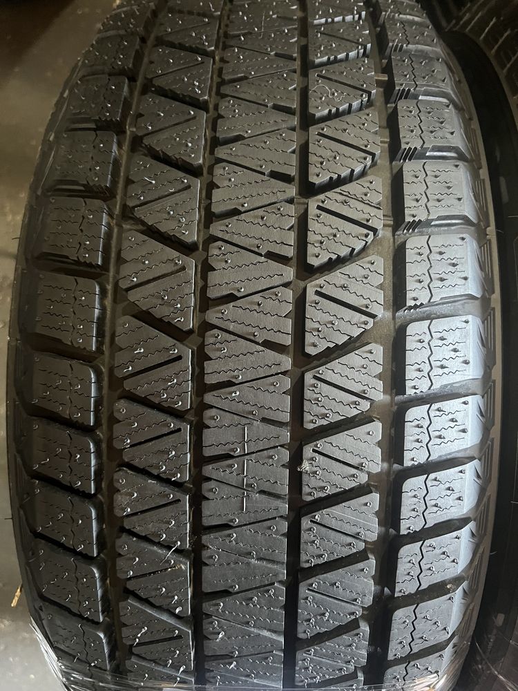 265/45/20 R20 Bridgestone Blizzak DMV- 3 4шт новые зима