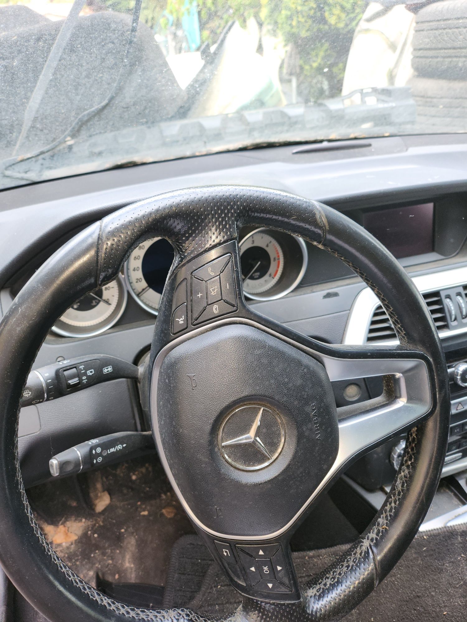 Deska konsola Mercedes C204 polift kompletna pasy plus 3 Poduszki