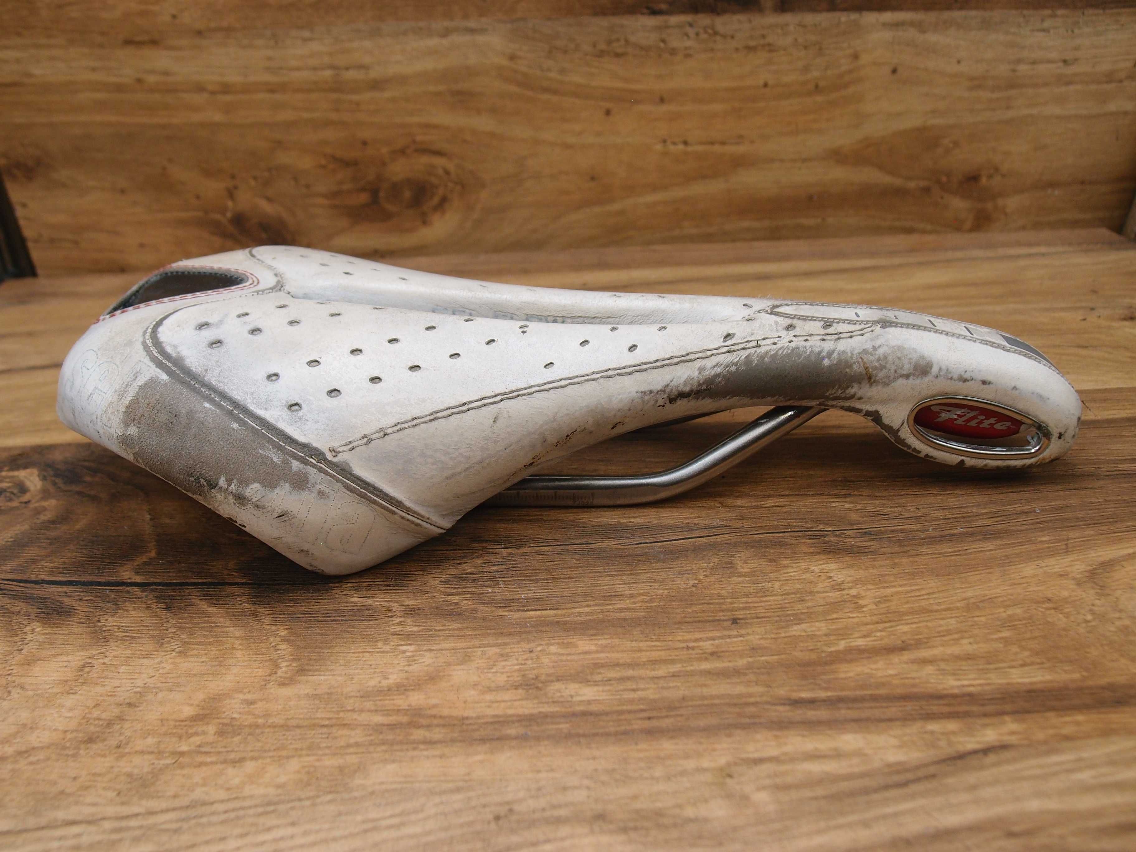 siodełko rowerowe z kanałem Selle Italia Flite szosowe vintage