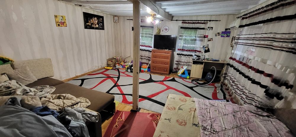 Продам дом в жилом состоянии.