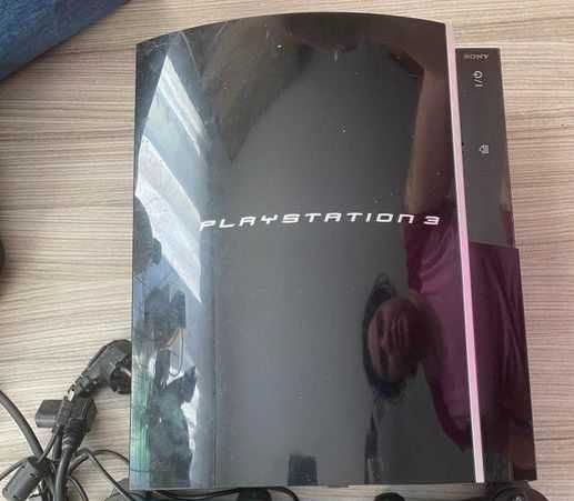 Konsola ps3  fat uzywana dysk 500