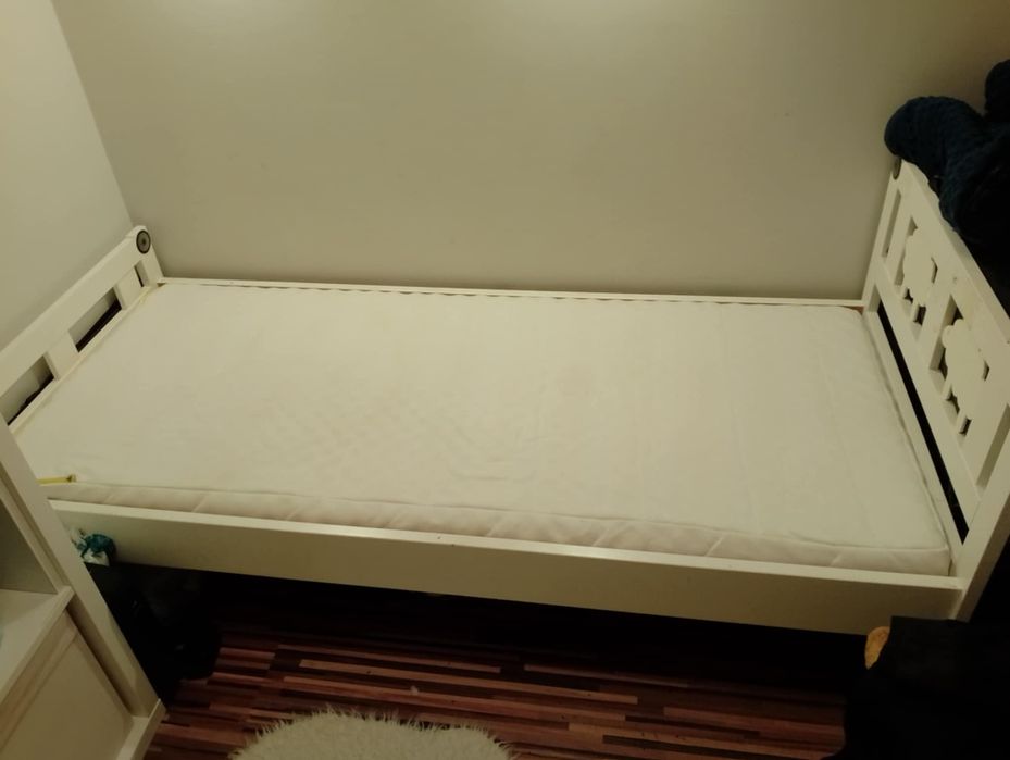 Łóżko dziecięce pojedyncze