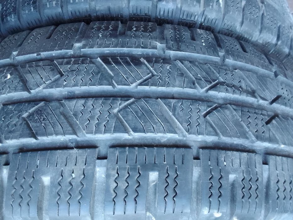 Cena za 2 Opony zimowe 205/65r16C LAUFENN 6mm