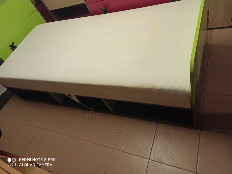 Łóżko 200x90 z materacem , szuflada i pojemnikiem --> OKAZJA !!!