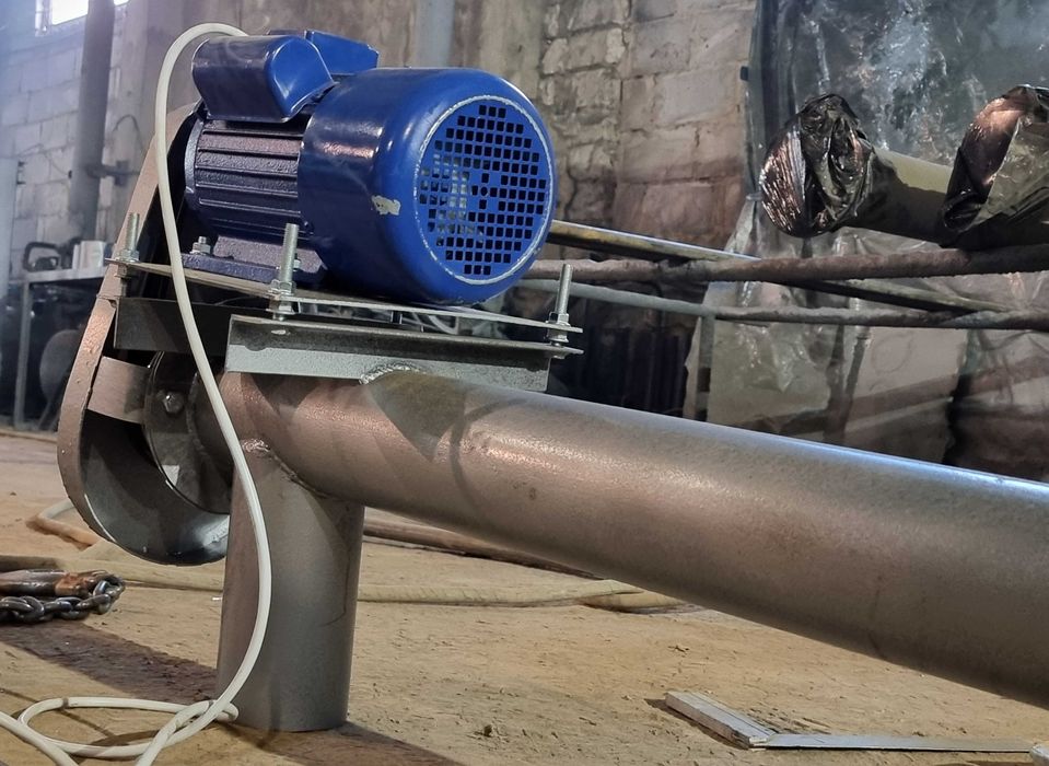 Купить шнек для зерна купити шнековий погрузчик для погрузки зерна