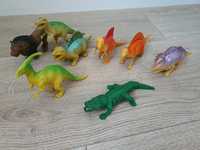 Figurki zwierząt dinozaurów