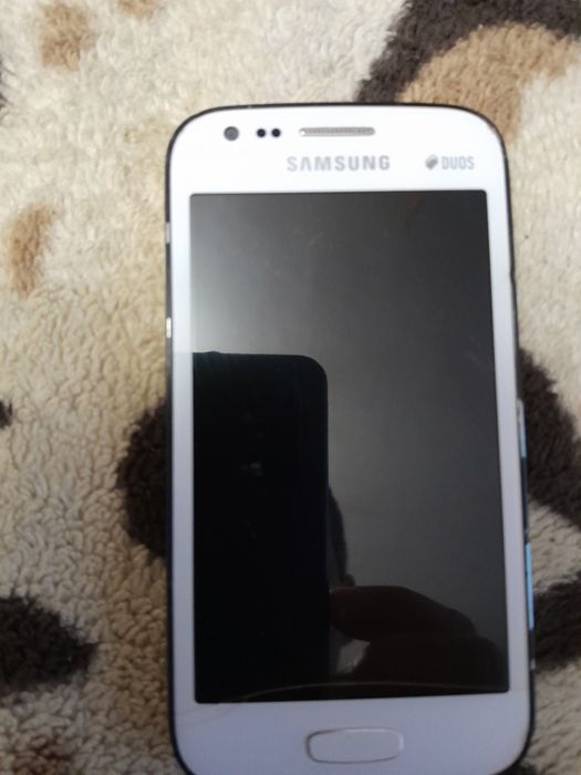 Телефони на запчастини