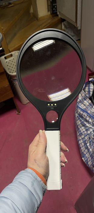 Ручна лупа з LED підсвіткою