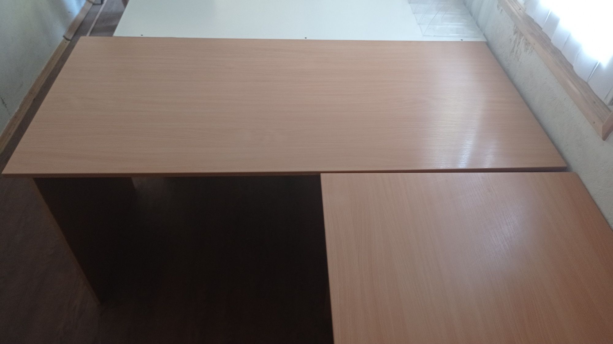 Офисный стол большой 150см на 70см