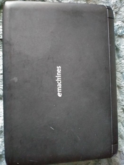 Продам нетбук Emachines