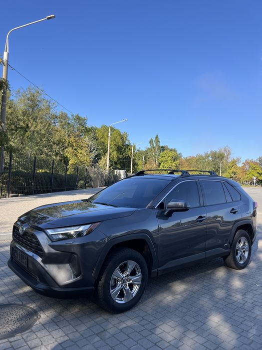 Toyota rav4 2022 awd hybrid