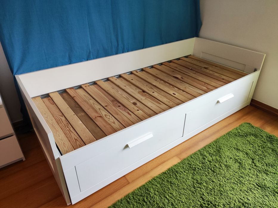 Cama IKEA  Brimnes Extensível