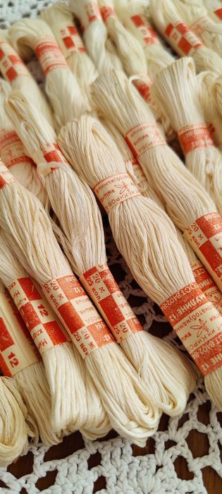 Nici do haftowania kolor kremowy